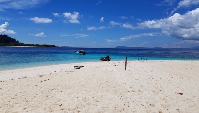 狮子航空直飞美娜多 舒适云端旅途
布纳肯海洋生态保护区
特别赠冒险乐园 高尔夫 绳索2选1